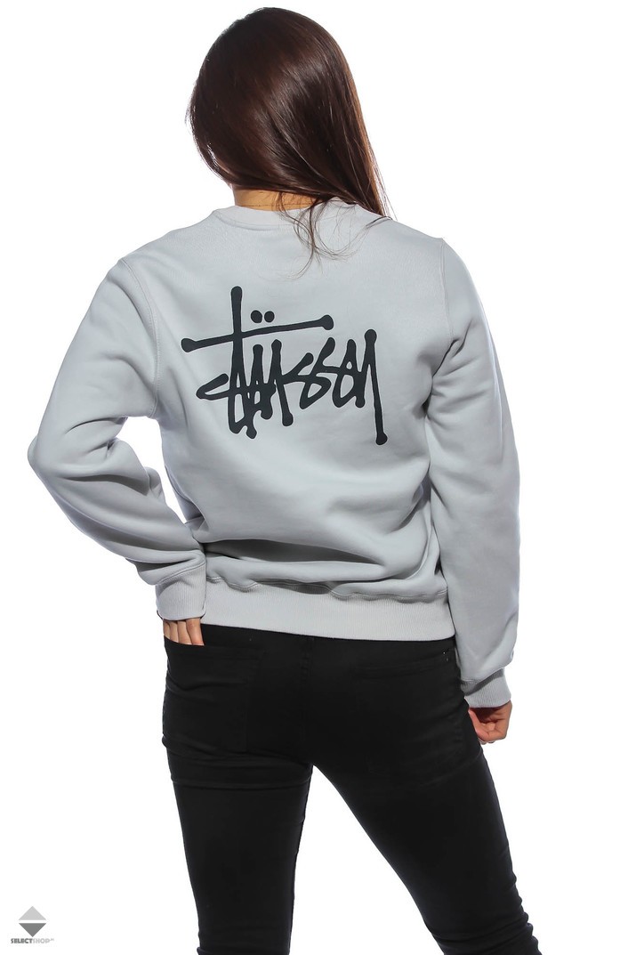 basic stussy crewneck